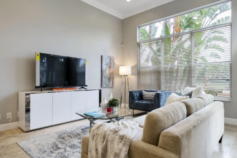 Купить виллу или дом в Палм-Бич-Гарденс, Флорида 10 комнат, 248.79м2, № 2254297 - фото 10