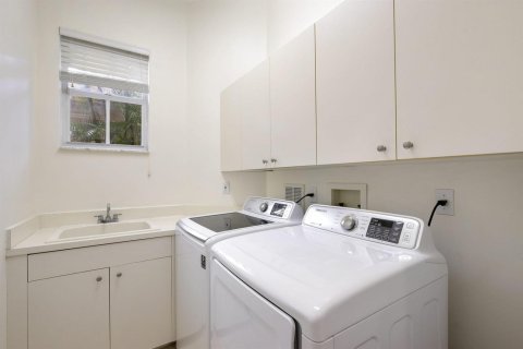 Купить виллу или дом в Палм-Бич-Гарденс, Флорида 10 комнат, 248.79м2, № 2254297 - фото 25