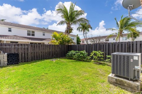 Touwnhouse à vendre à Homestead, Floride: 4 chambres, 163.97 m2 № 2170563 - photo 17