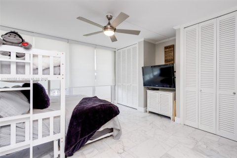 Condo in Boca Raton, Florida, 2 bedrooms  № 1897259 - photo 29