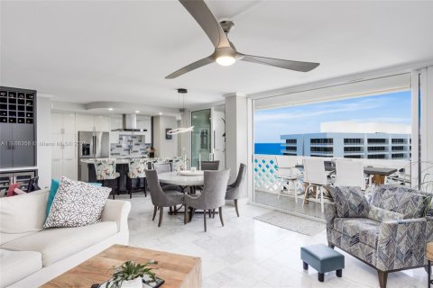 Condo in Boca Raton, Florida, 2 bedrooms  № 1897259 - photo 15