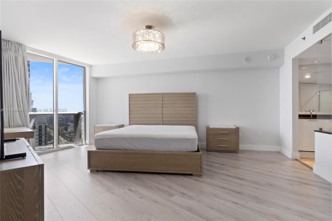 Condominio en venta en Sunny Isles Beach, Florida, 2 dormitorios, 147.81 m2 № 1671507 - foto 17