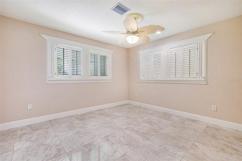 Casa en venta en Fort Myers, Florida, 3 dormitorios, 210.24 m2 № 1778417 - foto 14