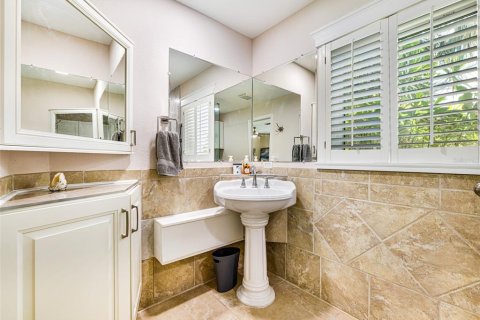 Casa en venta en Fort Myers, Florida, 3 dormitorios, 210.24 m2 № 1778417 - foto 29
