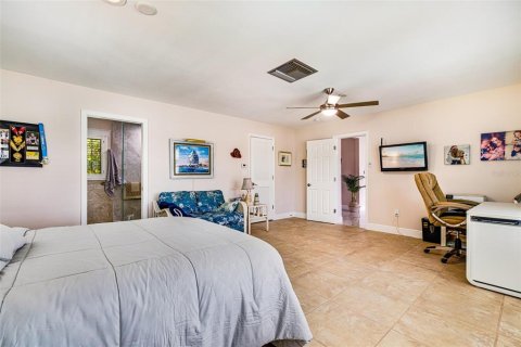 Casa en venta en Fort Myers, Florida, 3 dormitorios, 210.24 m2 № 1778417 - foto 26