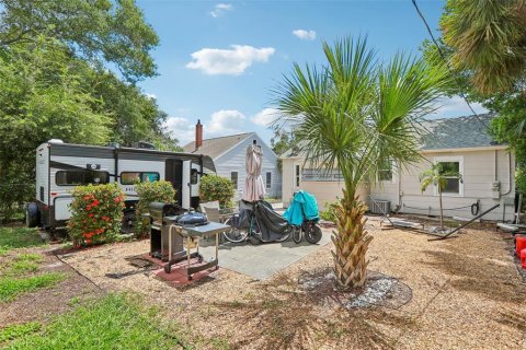 House in Saint Petersburg, Florida 2 bedrooms, 75.81 sq.m. № 2355130 - photo 20