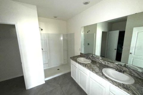 House in Haines City, Florida 4 bedrooms, 173.45 sq.m. № 1855805 - photo 7