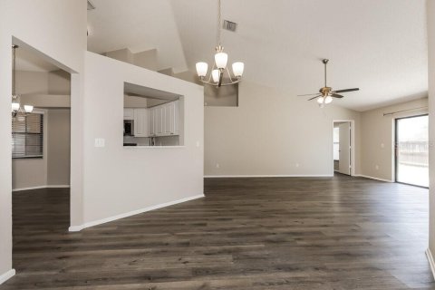 House in Riverview, Florida 4 bedrooms, 147.9 sq.m. № 2379026 - photo 5