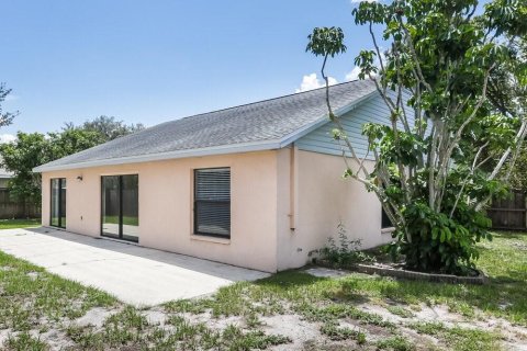 House in Riverview, Florida 4 bedrooms, 147.9 sq.m. № 2379026 - photo 16