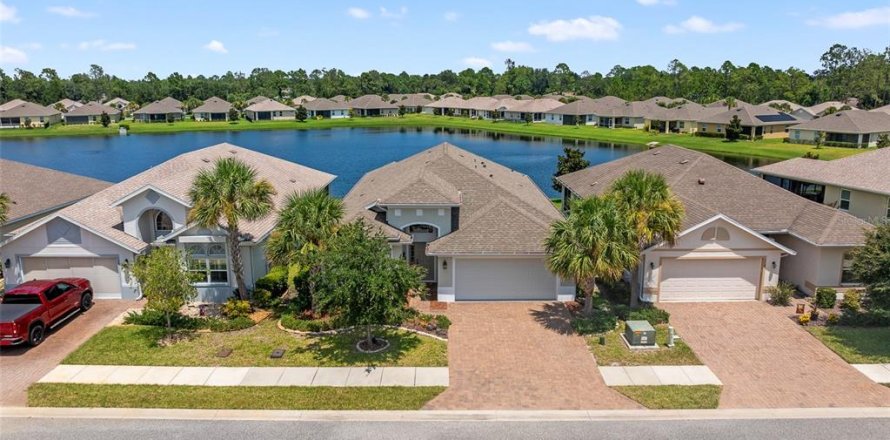 House in Palm Coast, Florida 3 bedrooms, 194.35 sq.m. № 1873116