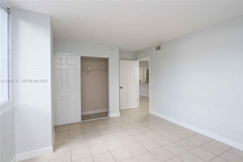 Copropriété à louer à Miami, Floride: 1 chambre, 64.01 m2 № 2000119 - photo 14