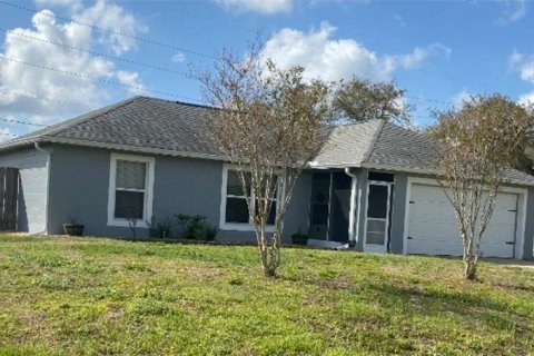 House in Deltona, Florida 3 bedrooms, 134.52 sq.m. № 1576640 - photo 2