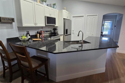 House in Deltona, Florida 3 bedrooms, 134.52 sq.m. № 1576640 - photo 15