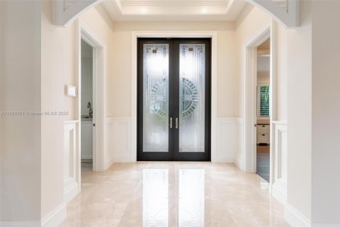 House in Lighthouse Point, Florida 3 bedrooms, 286.6 sq.m. № 1979140 - photo 3