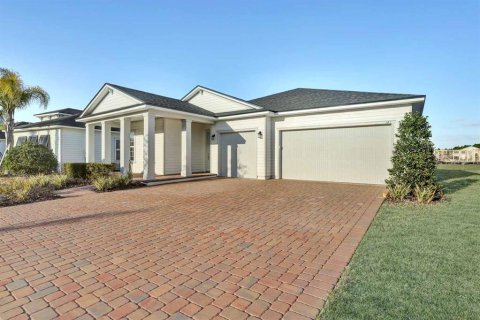 House in Saint Augustine, Florida 2 bedrooms, 205.31 sq.m. № 2329230