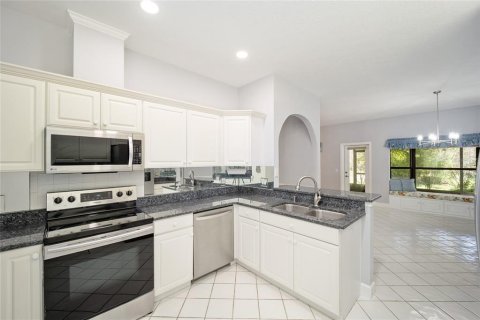 House in Lecanto, Florida 3 bedrooms, 206.99 sq.m. № 1361129 - photo 9