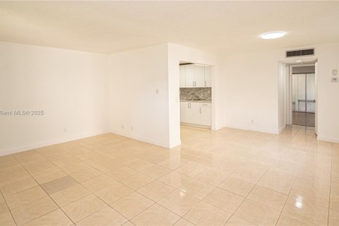 Купить кондоминиум в Делрей-Бич, Флорида 1 спальня, 70.61м2, № 1981722 - фото 14