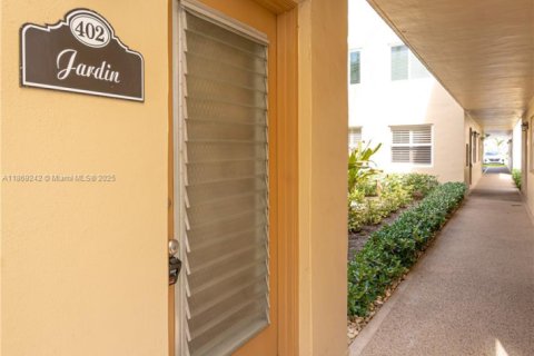 Купить кондоминиум в Делрей-Бич, Флорида 1 спальня, 70.61м2, № 1981722 - фото 30