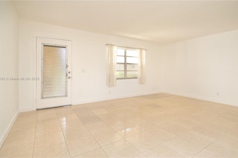 Купить кондоминиум в Делрей-Бич, Флорида 1 спальня, 70.61м2, № 1981722 - фото 8