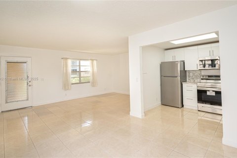 Купить кондоминиум в Делрей-Бич, Флорида 1 спальня, 70.61м2, № 1981722 - фото 9