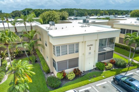 Купить кондоминиум в Делрей-Бич, Флорида 1 спальня, 70.61м2, № 1981722 - фото 1