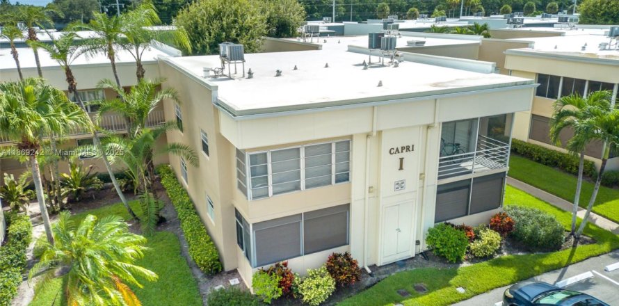 Кондоминиум с 1 спальней в Делрей-Бич, Флорида № 1981722