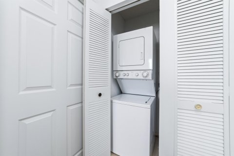Condominio en alquiler en Boca Raton, Florida, 3 dormitorios, 109.44 m2 № 2084972 - foto 28