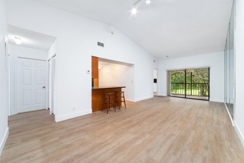 Condominio en alquiler en Boca Raton, Florida, 3 dormitorios, 109.44 m2 № 2084972 - foto 9