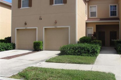 Снять в аренду виллу или дом в Сарасота, Флорида 3 спальни, 181.53м2, № 1805424 - фото 2