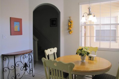 Снять в аренду виллу или дом в Сарасота, Флорида 3 спальни, 181.53м2, № 1805424 - фото 5