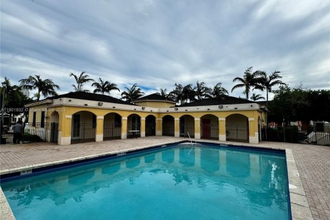 Condominio en venta en Miami Gardens, Florida, 3 dormitorios, 131.92 m2 № 1951829 - foto 24