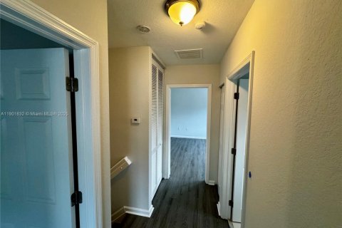 Condominio en venta en Miami Gardens, Florida, 3 dormitorios, 131.92 m2 № 1951829 - foto 15