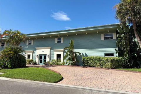 Condo in Cape Canaveral, Florida, 2 bedrooms  № 1933161 - photo 2