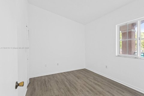 Condominio en venta en Homestead, Florida, 2 dormitorios, 75.72 m2 № 1839568 - foto 14