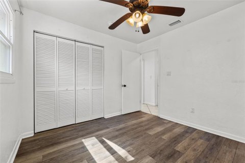 House in Gainesville, Florida 4 bedrooms, 147.53 sq.m. № 1870290 - photo 17
