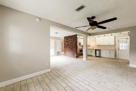Villa ou maison à vendre à Clearwater, Floride: 3 chambres, 129.32 m2 № 2408100 - photo 11