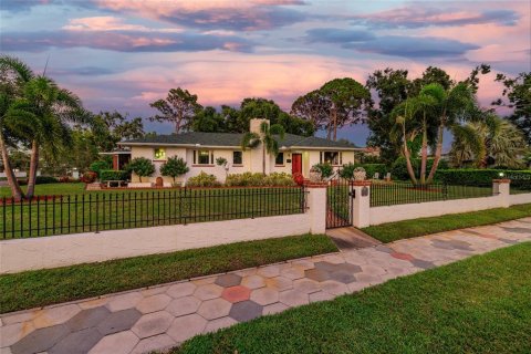 Villa ou maison à vendre à Saint Petersburg, Floride: 3 chambres, 175.21 m2 № 1832193 - photo 10