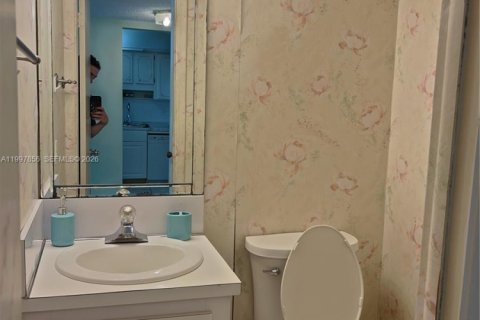 Copropriété à louer à Hallandale Beach, Floride: 1 chambre, 66.8 m2 № 2063303 - photo 11