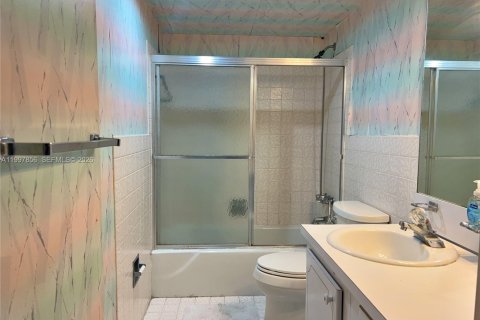 Copropriété à louer à Hallandale Beach, Floride: 1 chambre, 66.8 m2 № 2063303 - photo 6