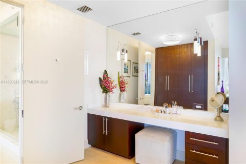 Купить кондоминиум в Бэл-Харбор, Флорида 3 спальни, 327.39м2, № 2084001 - фото 7