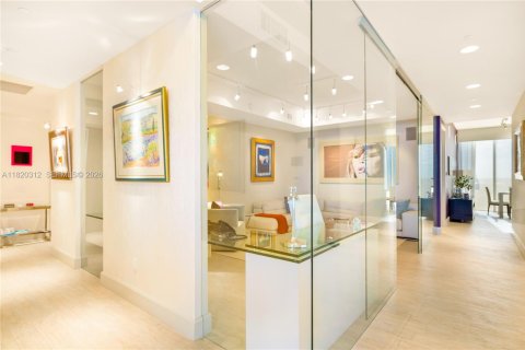 Купить кондоминиум в Бэл-Харбор, Флорида 3 спальни, 327.39м2, № 2084001 - фото 28