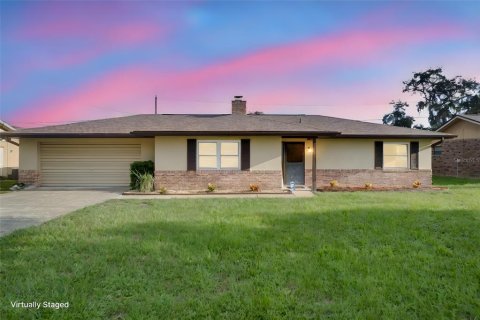 House in Deltona, Florida 2 bedrooms, 117.61 sq.m. № 1905005 - photo 1