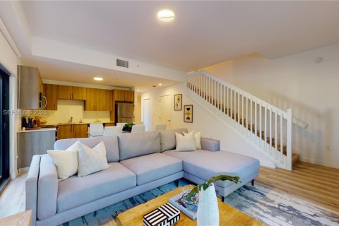 Adosado en alquiler en Homestead, Florida, 3 dormitorios, 136.19 m2 № 2050360 - foto 8