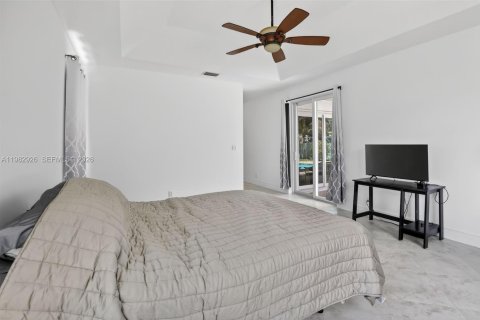 House in Pembroke Pines, Florida 4 bedrooms, 256.22 sq.m. № 2051626 - photo 20