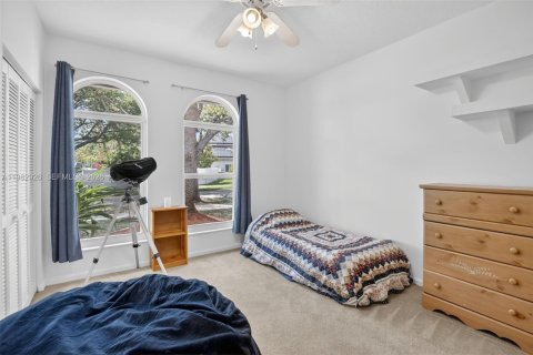 House in Pembroke Pines, Florida 4 bedrooms, 256.22 sq.m. № 2051626 - photo 30