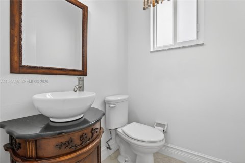 House in Pembroke Pines, Florida 4 bedrooms, 256.22 sq.m. № 2051626 - photo 29