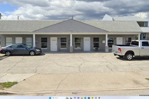 Propiedad comercial en venta en Cape Coral, Florida № 1867123 - foto 1