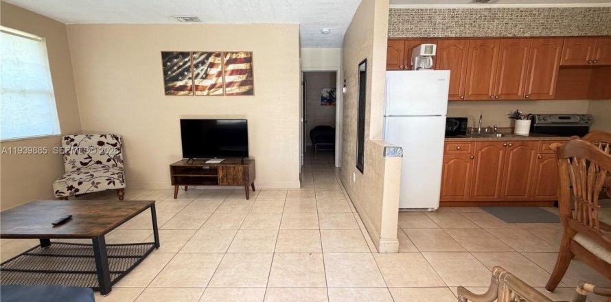 Квартира в Дания-Бич, Флорида 2 спальни, 69.68м2 № 1998265