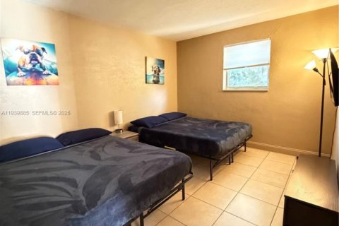 Снять в аренду квартиру в Дания-Бич, Флорида 2 спальни, 69.68м2, № 1998265 - фото 8