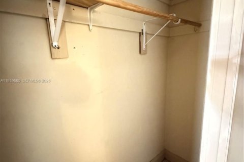 Снять в аренду квартиру в Дания-Бич, Флорида 2 спальни, 69.68м2, № 1998265 - фото 10